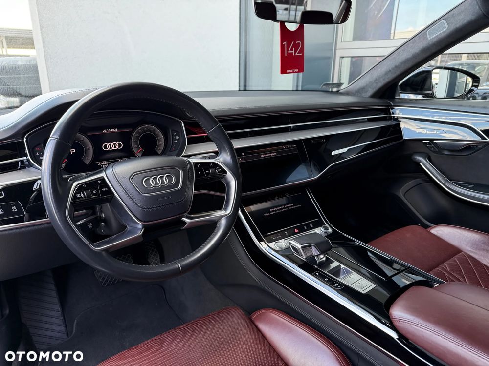 Audi A8 - 25