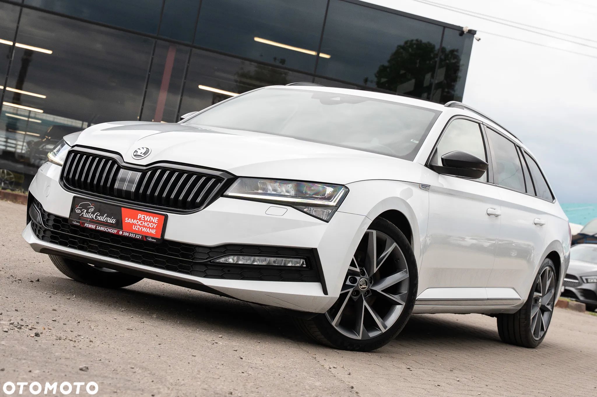 Skoda Superb 2.0 TDI DSG Sportline - 1
