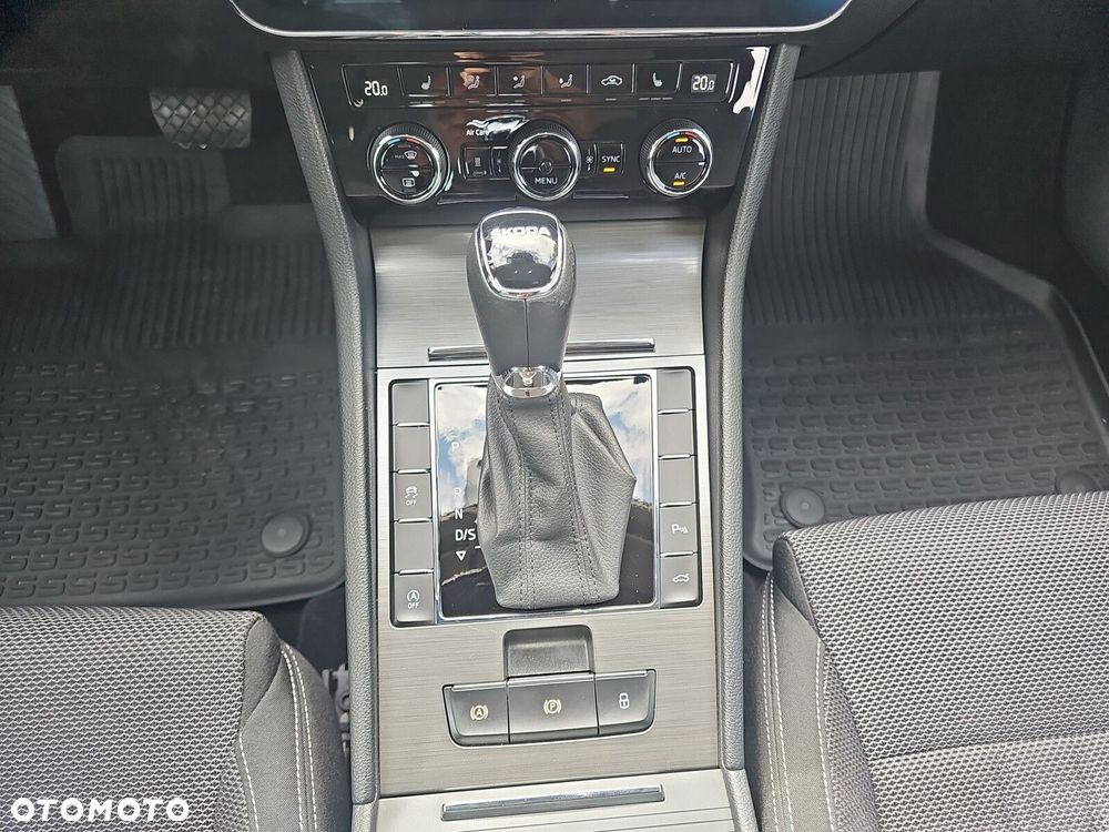 Skoda Superb - 17