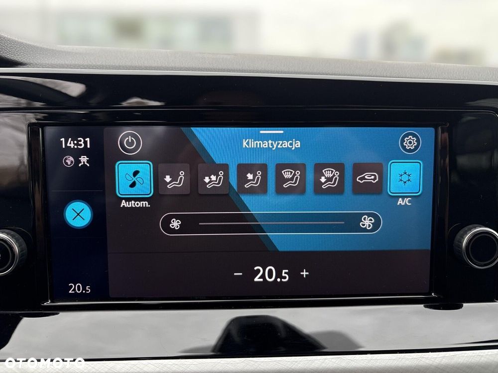 Volkswagen Golf VIII 2.0 TDI Life DSG - 25