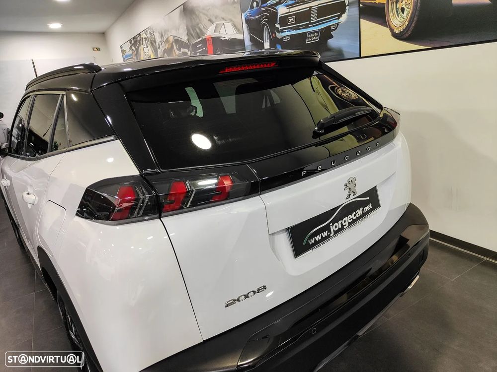 Peugeot 2008 1.2 PureTech Allure - 18