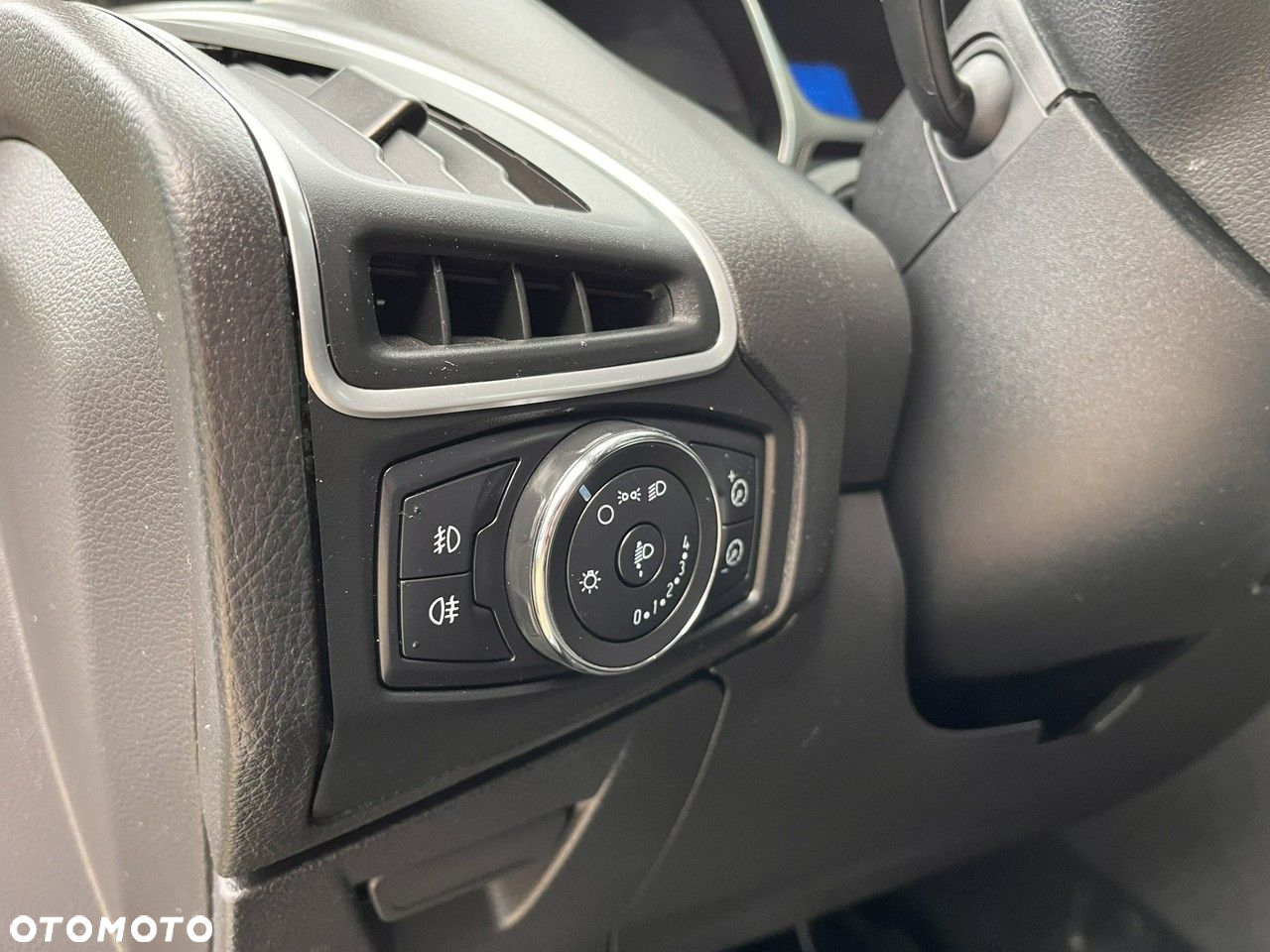 Ford Focus 1.6 Ambiente - 27