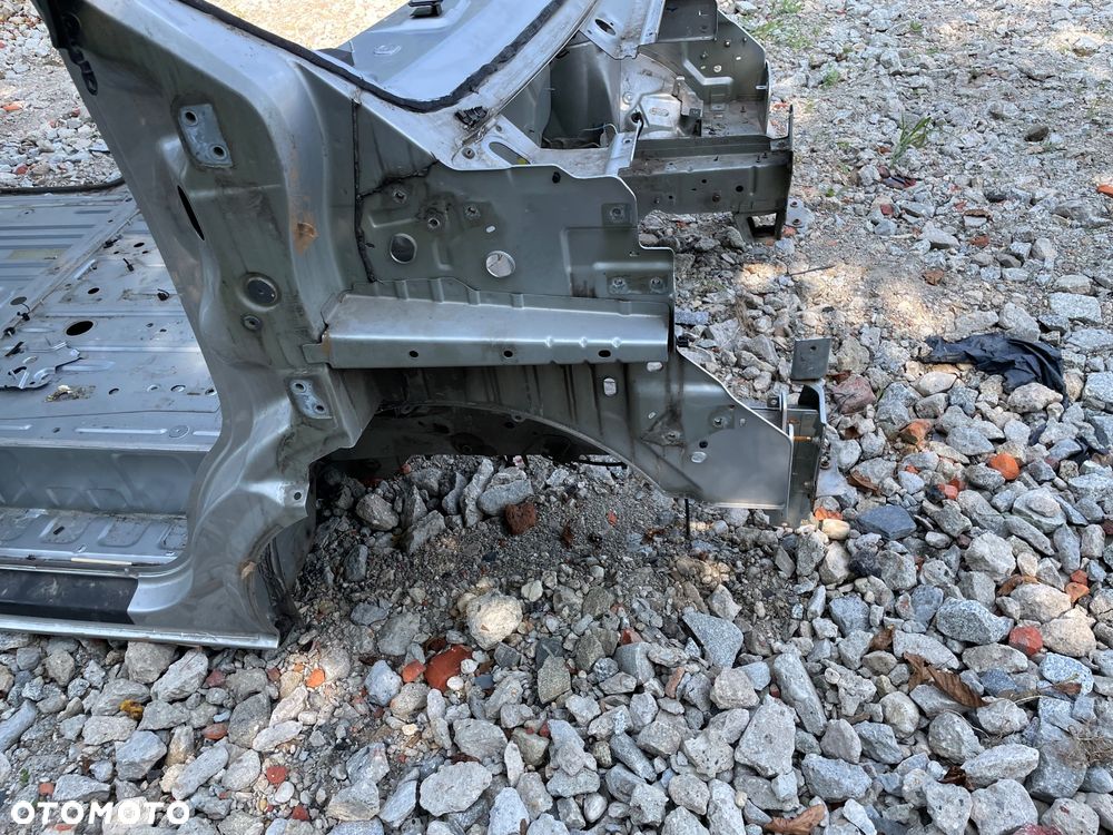 TRAFIC III VIVARO III TALENTO  ćwiartka prawy przód bez uszkodzeń - 1