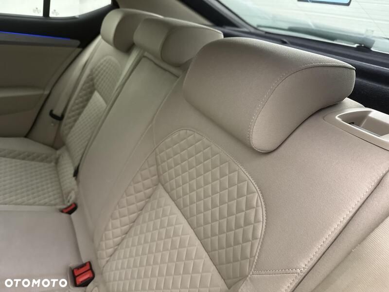 Skoda Superb 2.0 TDI Style DSG - 21