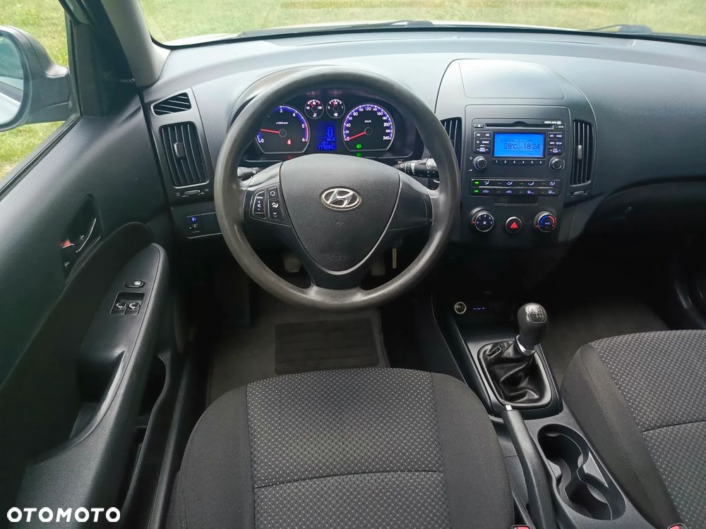 Hyundai i30 1.6 CRDi Comfort - 25