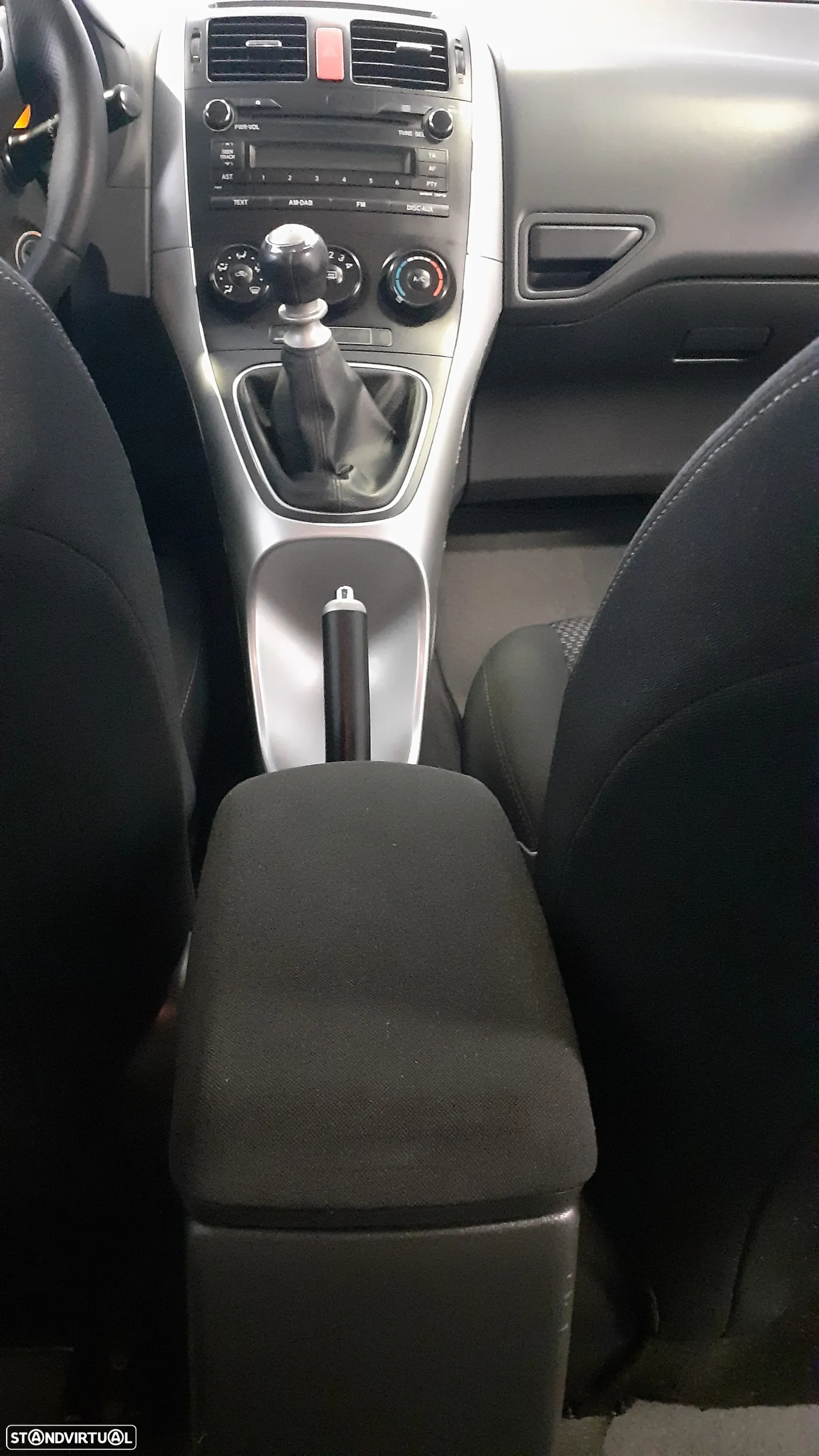 Toyota Auris 1.4 VVT-i AC - 15