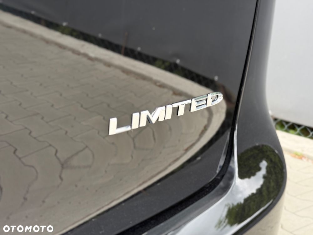 Chrysler Pacifica - 26