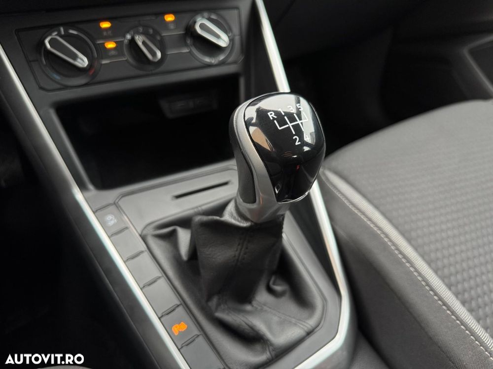 Volkswagen Taigo - 26