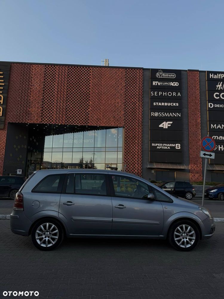 Opel Zafira 1.8 Family Plus - 4