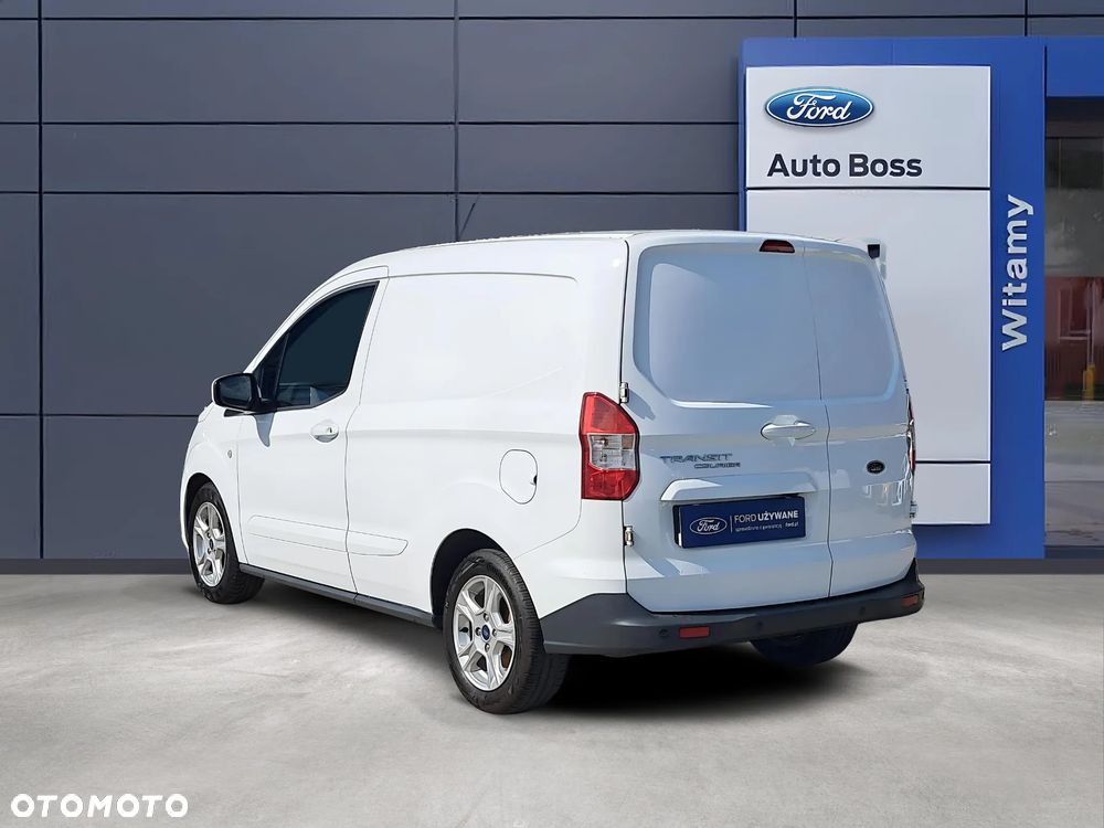 Ford COURIER - 3