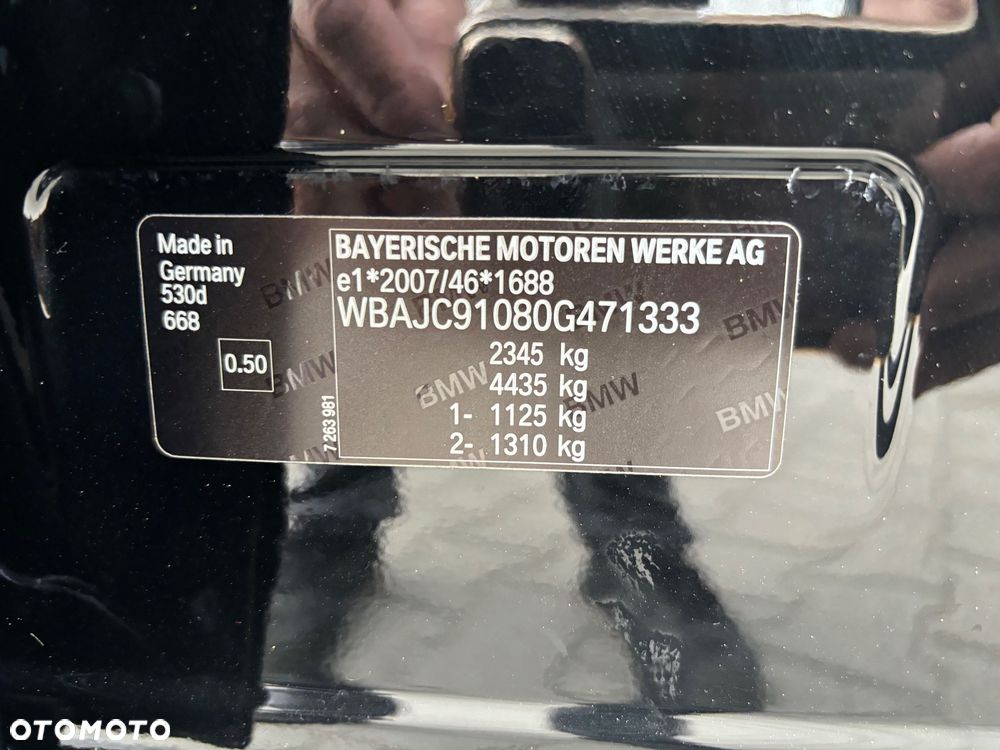 BMW Seria 5 520d xDrive Luxury Line sport - 39