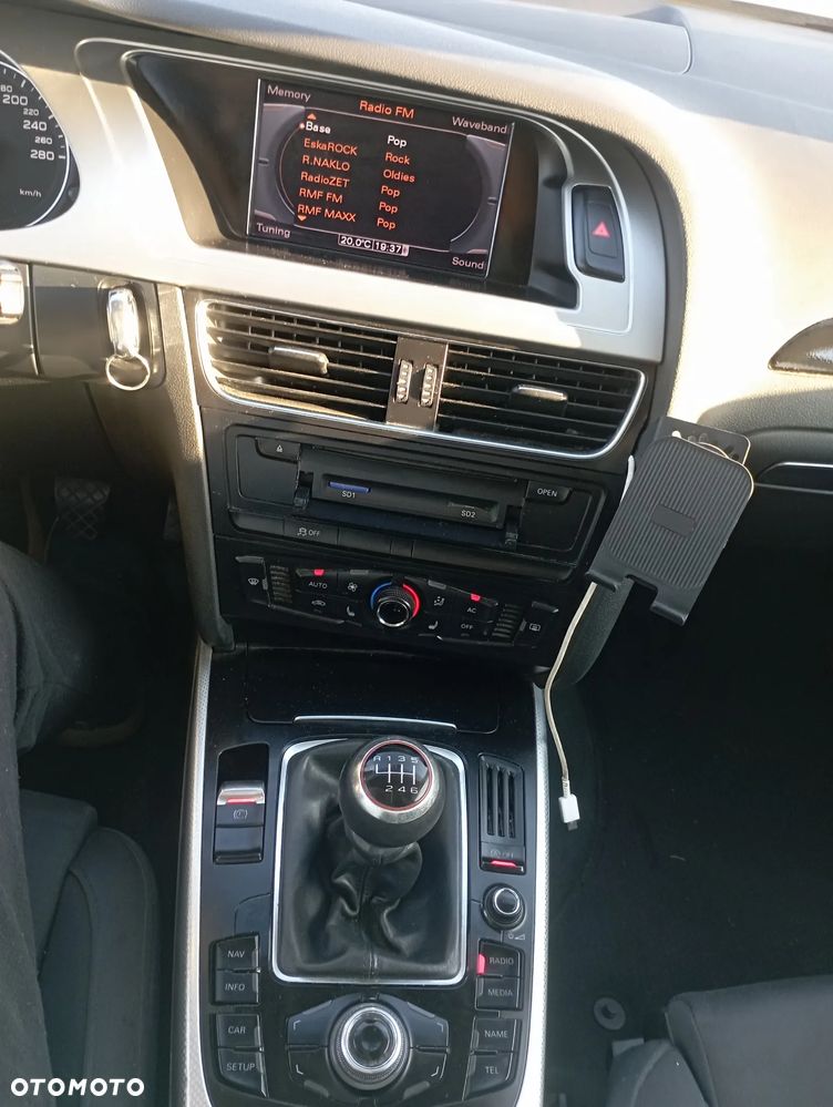 Audi A4 Avant 2.0 TDI DPF Attraction - 13