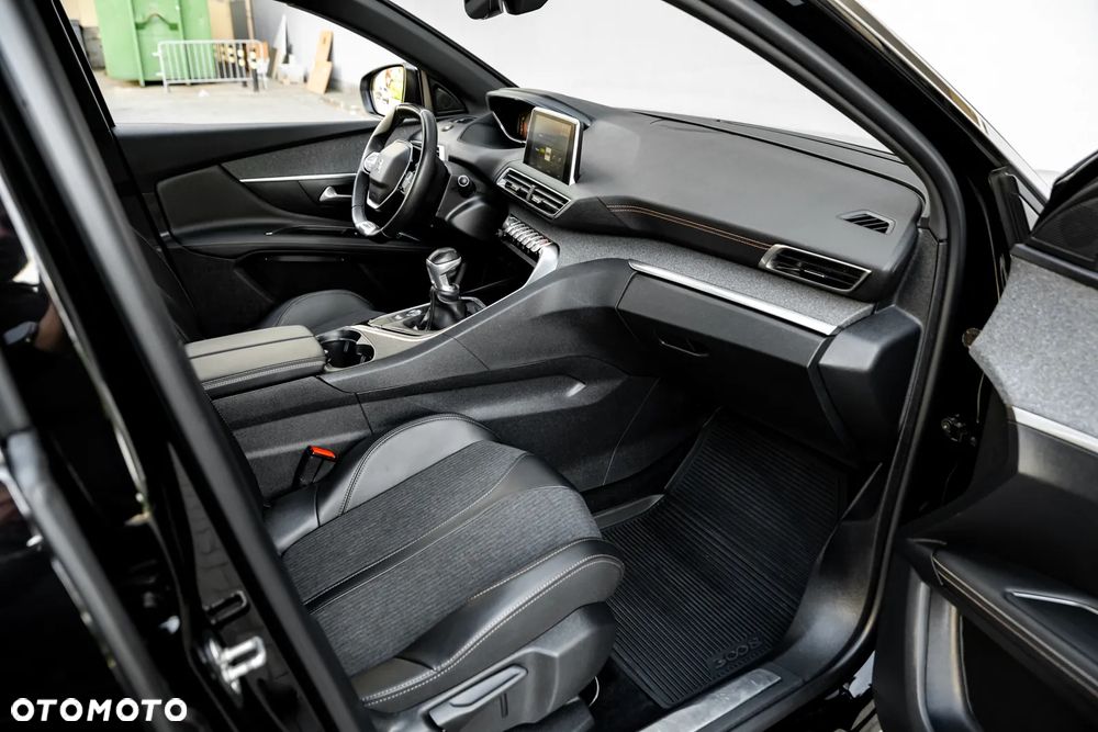 Peugeot 3008 1.2 PureTech GT S&S - 21
