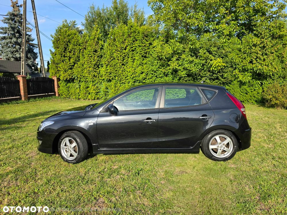 Hyundai i30 1.4 FIFA WM Edition - 17