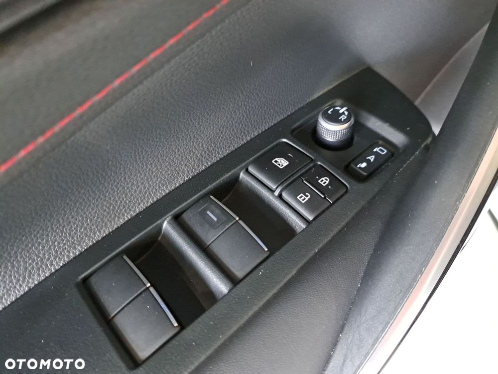 Toyota Corolla 2.0 Hybrid GR Sport - 35