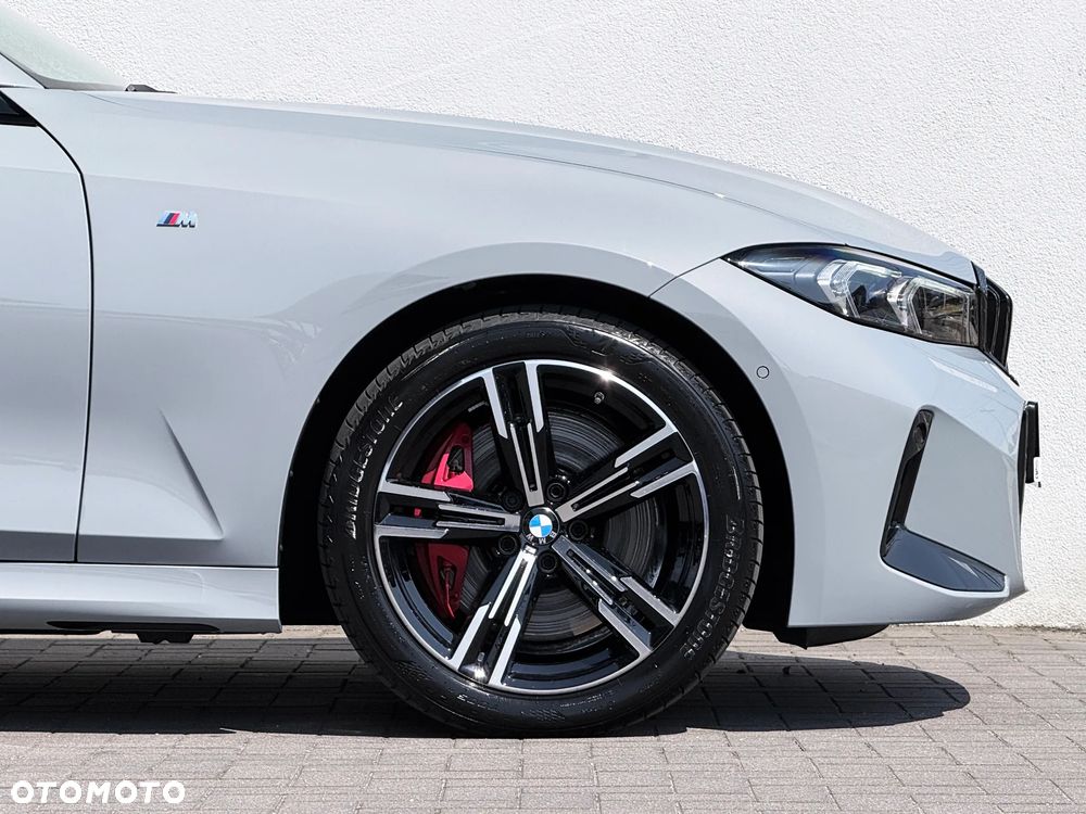 BMW Seria 3 320d xDrive M Sport - 13