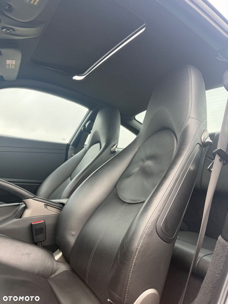 Porsche 911 Carrera S - 16