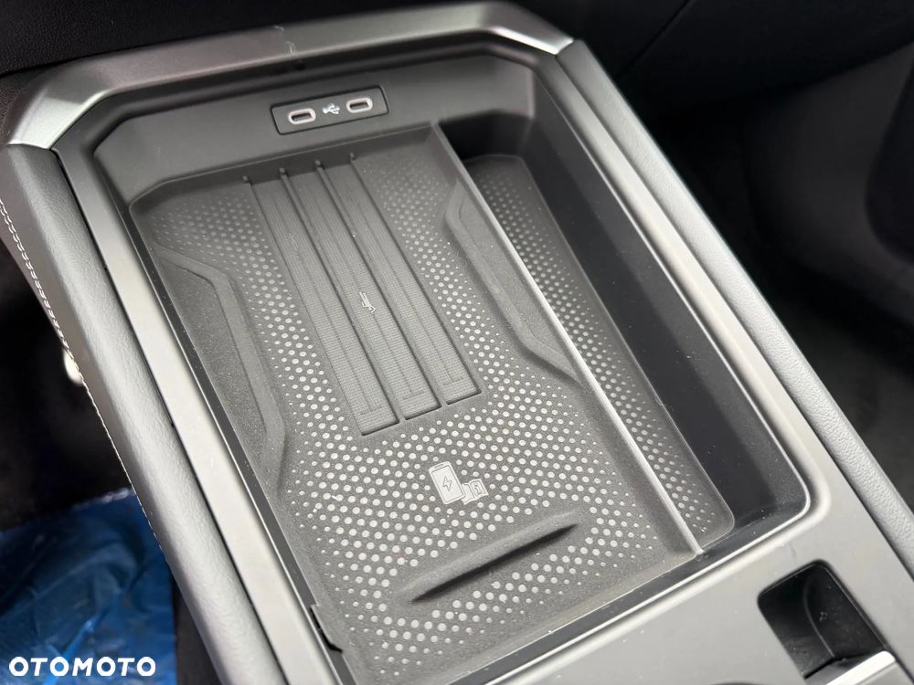 Volkswagen T-Roc 1.5 eTSI R-Line DSG - 15