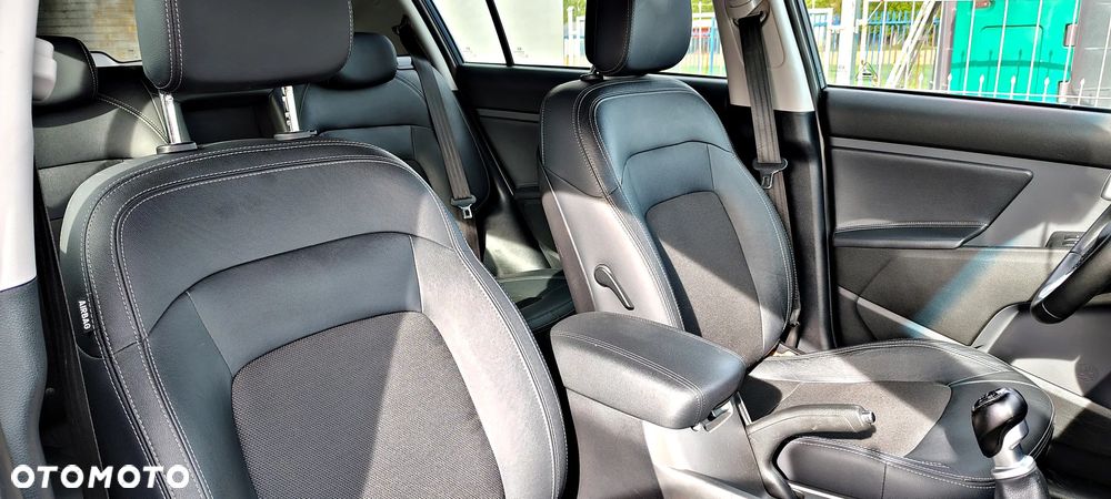 Kia Sportage 1.7 CRDI Business Line 2WD - 12