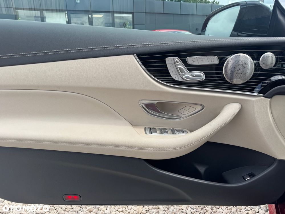 Mercedes-Benz Klasa E - 12
