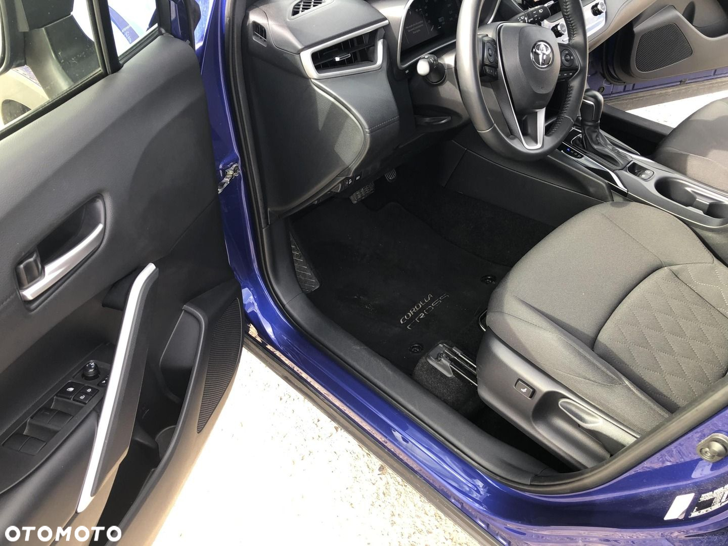 Toyota Corolla Cross - 16
