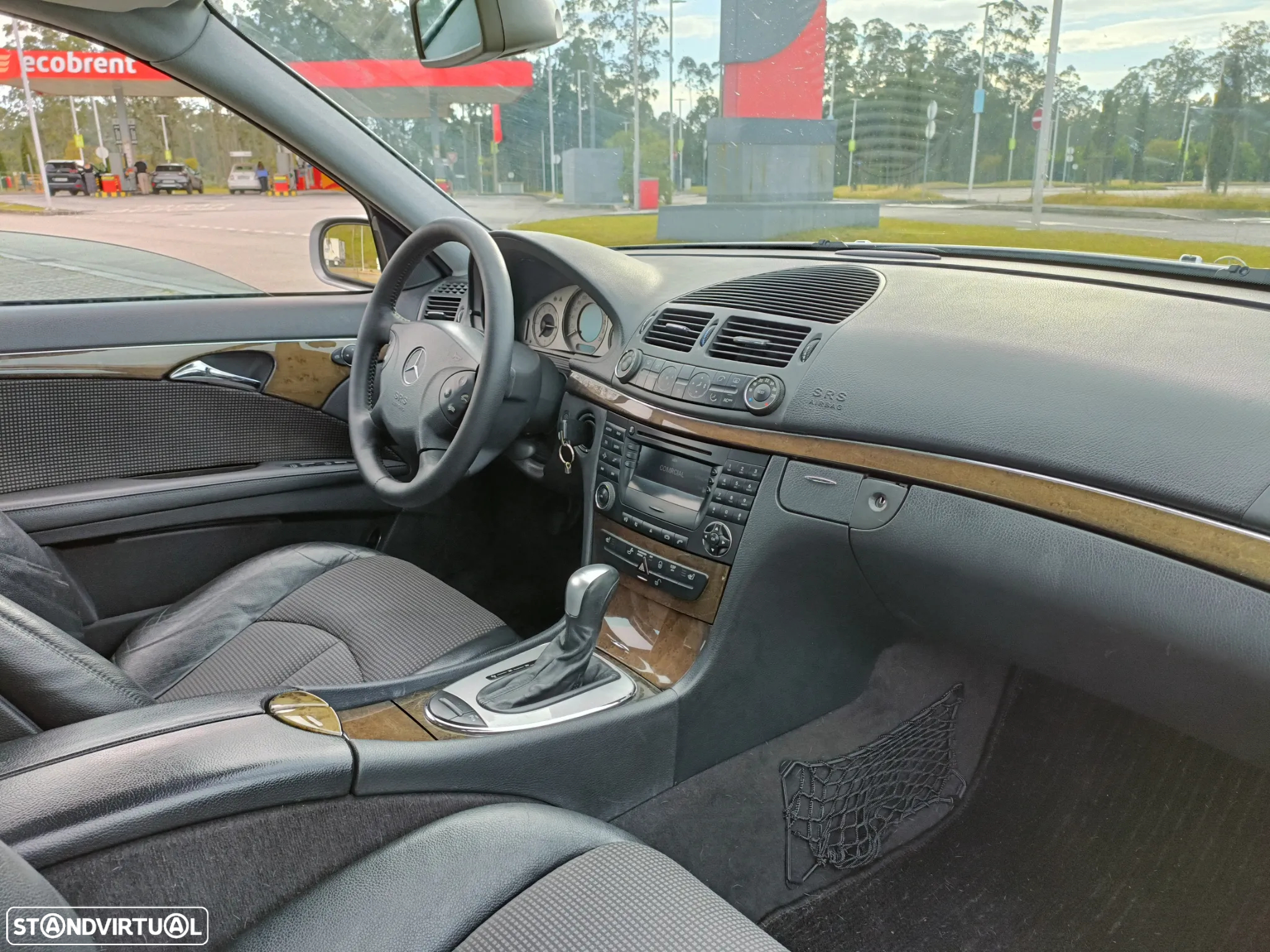 Mercedes-Benz E 270 - 11