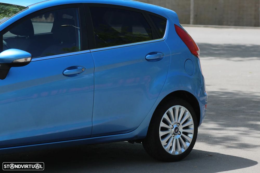 Ford Fiesta 1.25 Titanium 124g - 17
