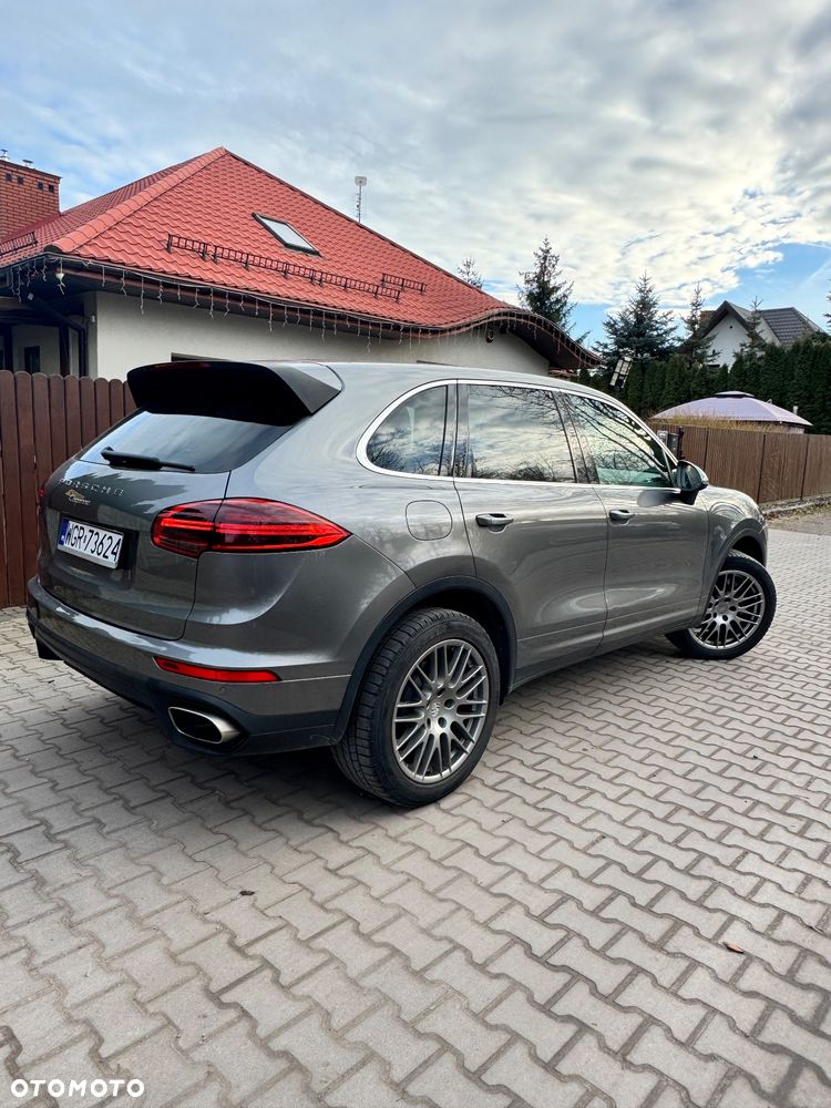 Porsche Cayenne - 5