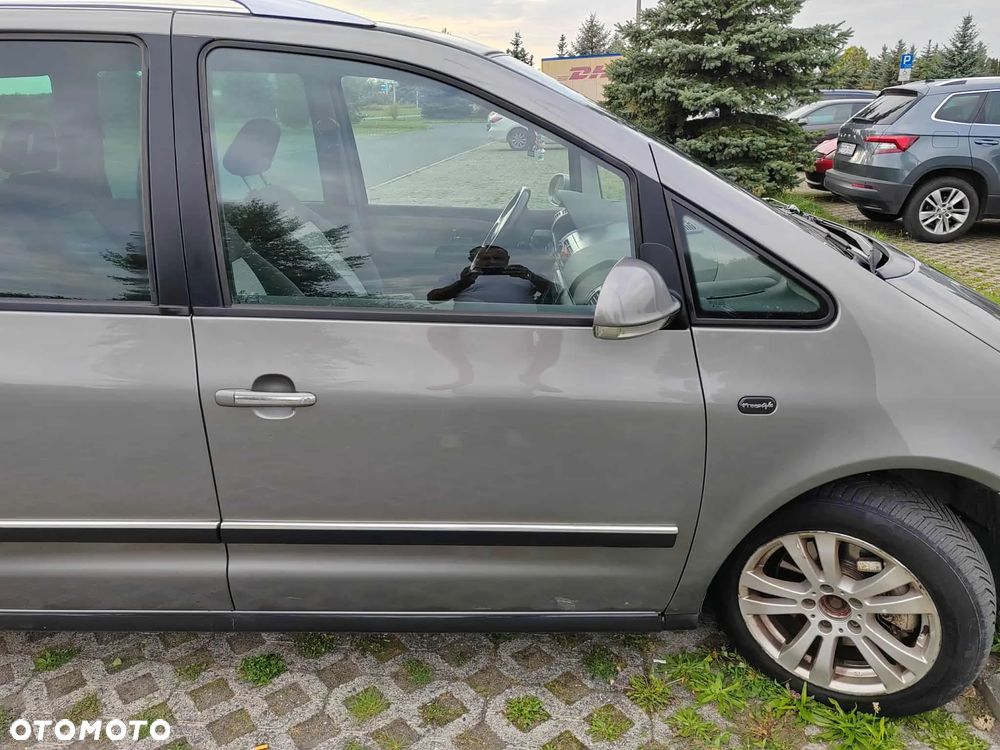 Volkswagen Sharan - 9
