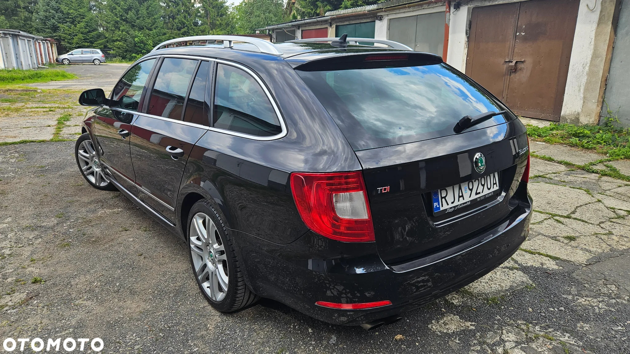 Skoda Superb 2.0 TDI L&K DSG - 4
