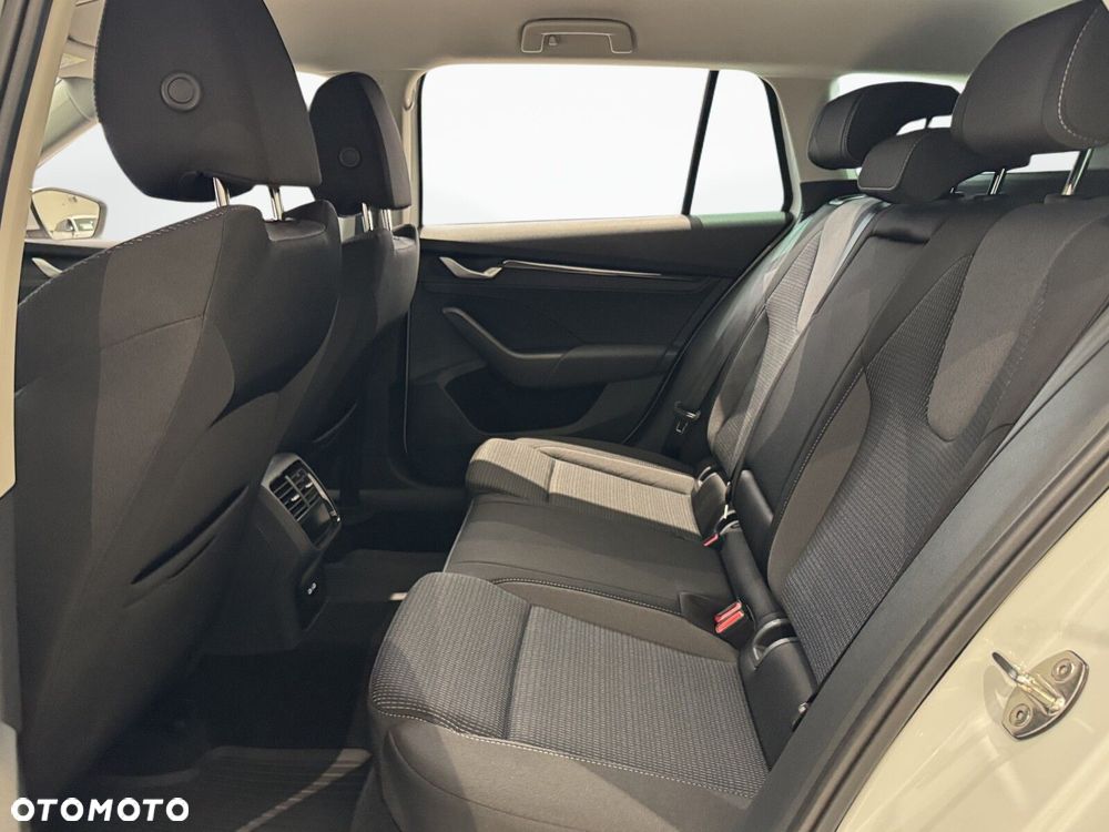 Skoda Octavia 1.5 TSI mHEV Edition 130 Selection DSG - 14