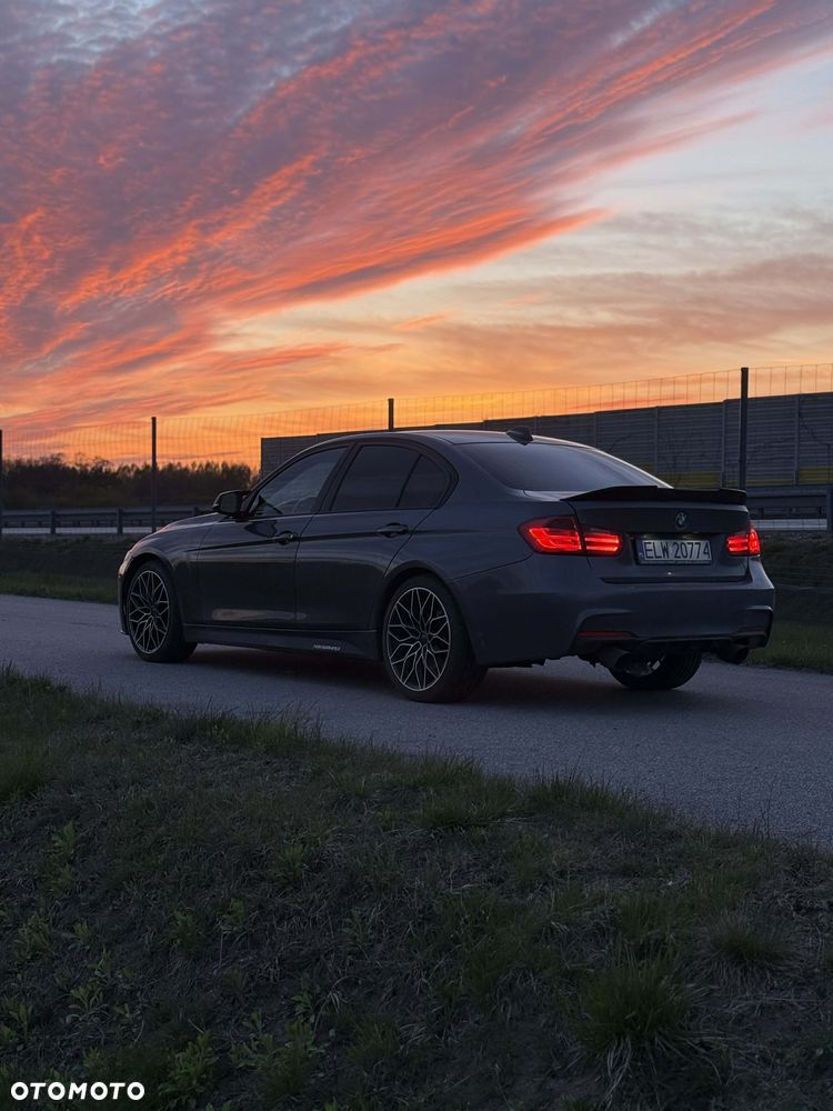 BMW Seria 3 320i - 2