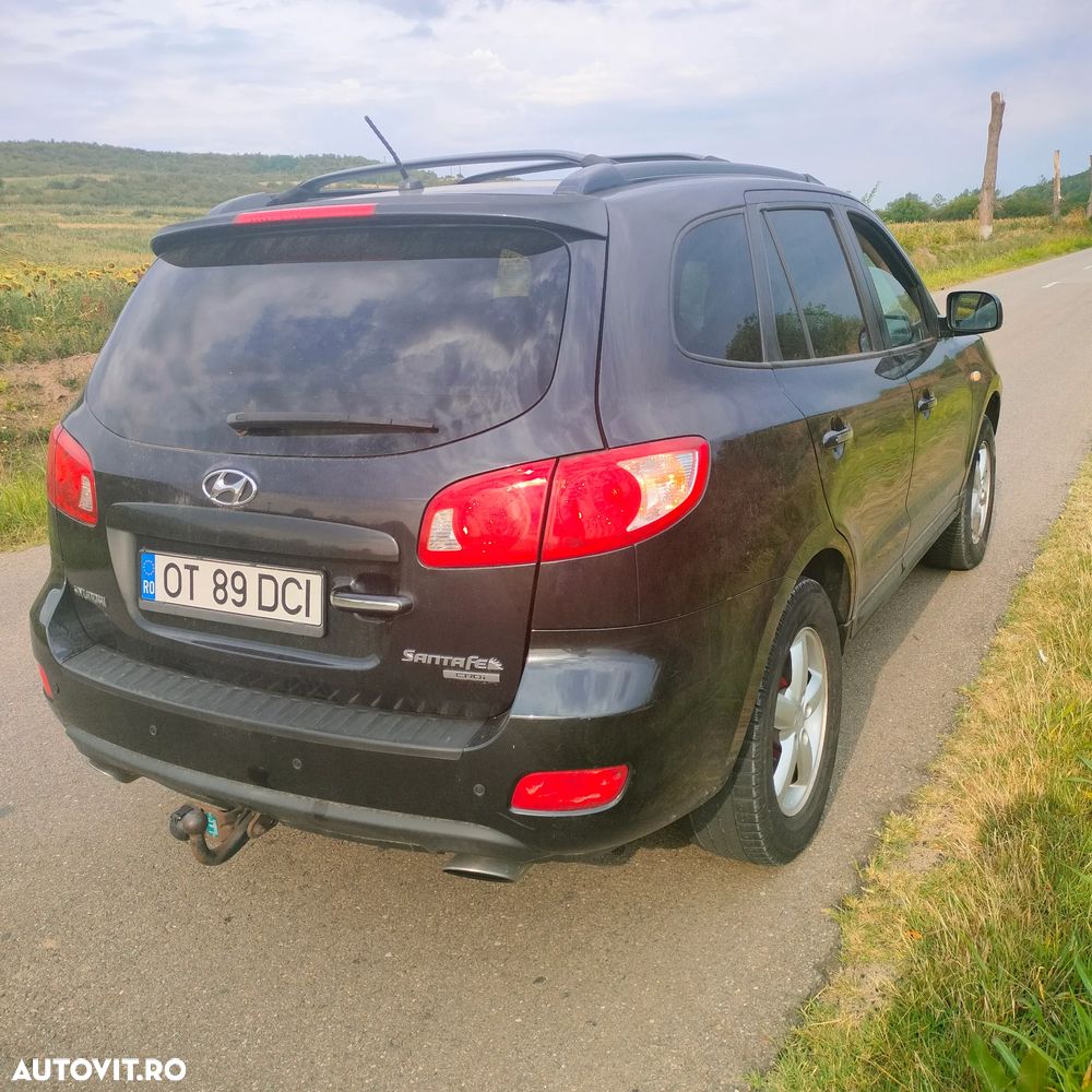 Hyundai Santa Fe 2.2 DSL VGT 5 SEATS 2WD MT COMFORT - 3