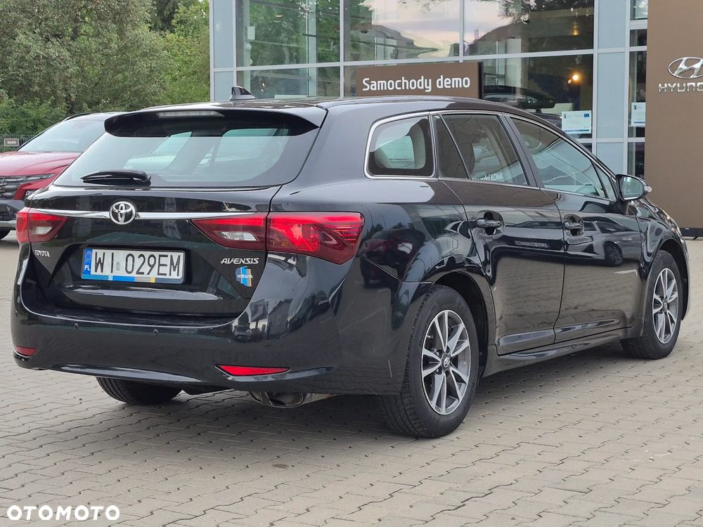 Toyota Avensis 1.8 Premium - 6