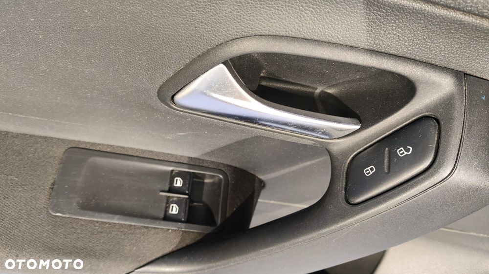 BOCZEK DRZWI TAPICERKA LEWY PRAWY PRZÓD KLAMKA WEWNĘTRZNA PANEL PRZEŁĄCZNIK SZYB VW POLO V 6R 5 DRZWI EUROPA - 5