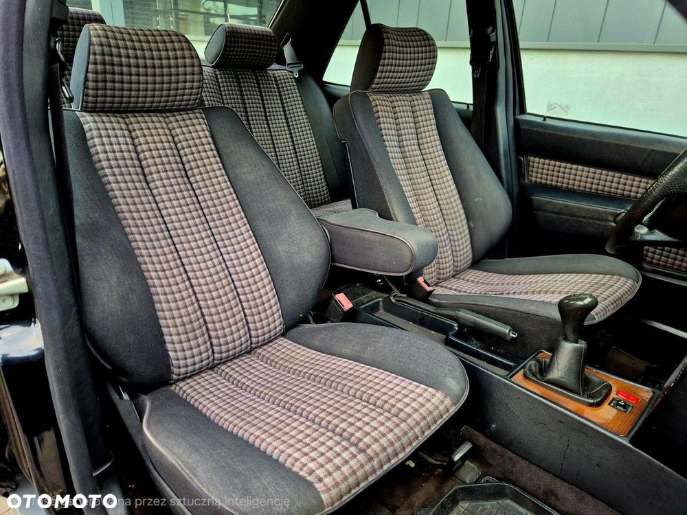 Mercedes-Benz W201 (190) - 20