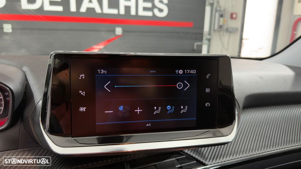 Peugeot 2008 PureTech 130 Allure - 20