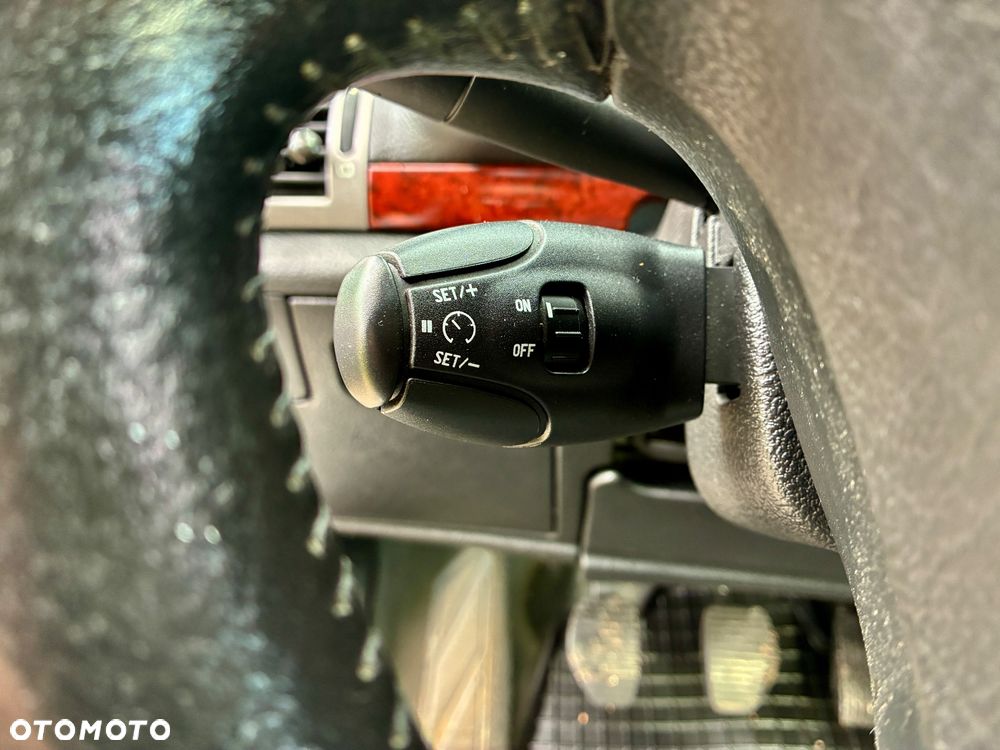 Peugeot 407 2.2 SV Executive - 31