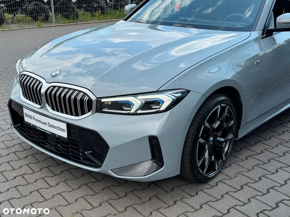 BMW Seria 3 330i xDrive M Sport sport - 18