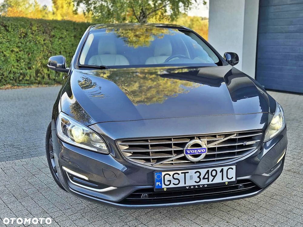 Volvo V60 D2 Summum - 39