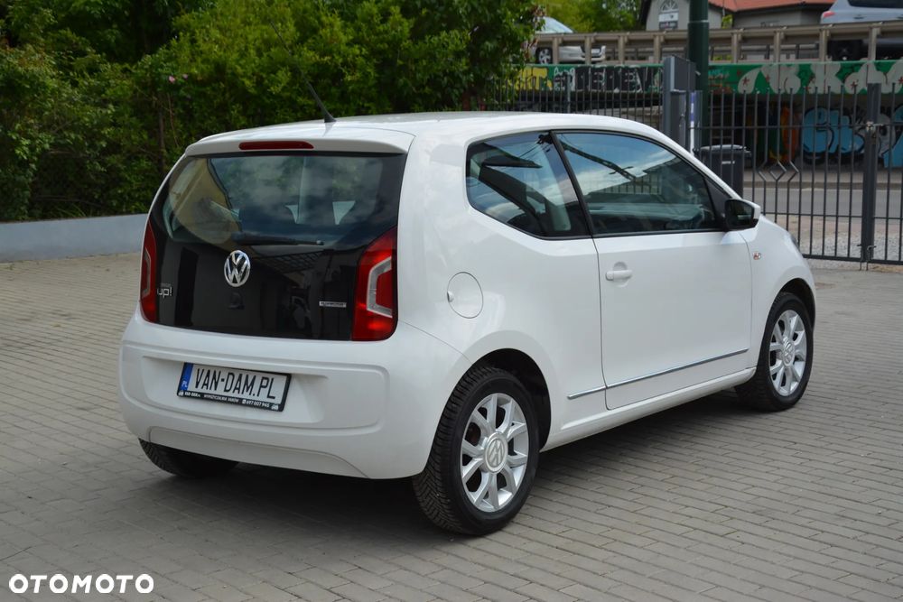 Volkswagen up! (BlueMotion Technology) move - 3