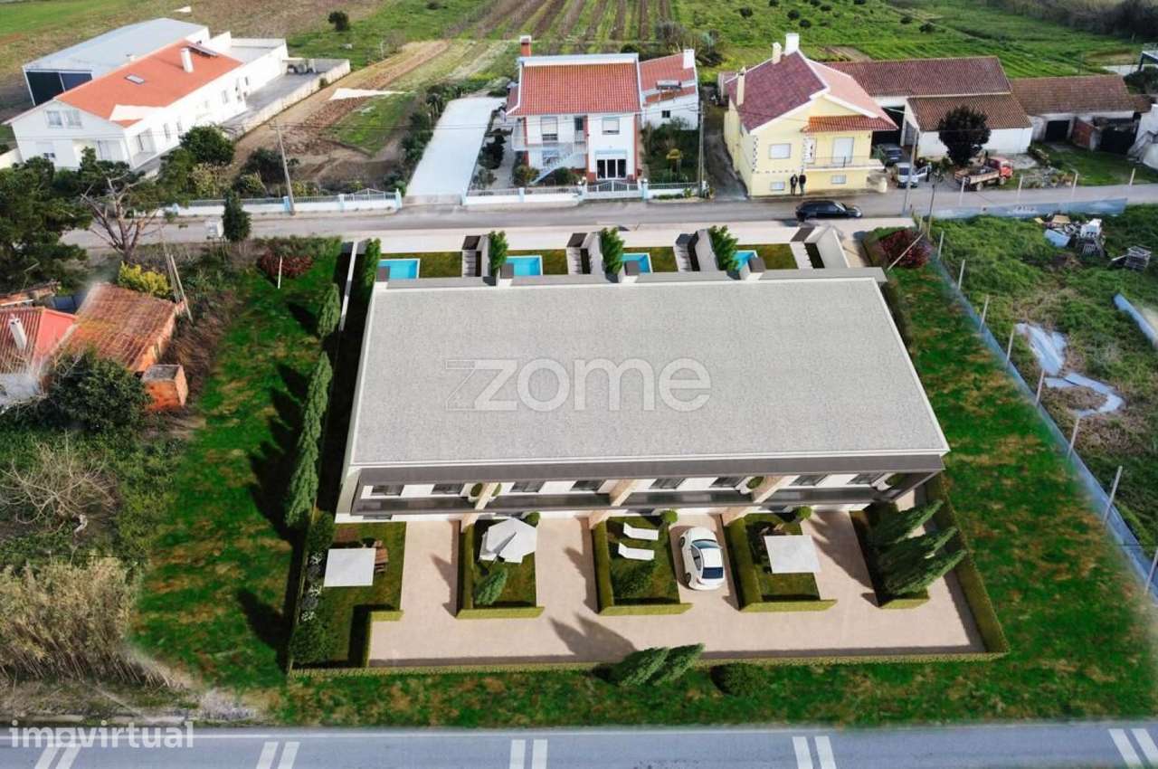 Moradia T3 com Piscina e garagem Perto de São Martinho - Grande imagem: 4/60