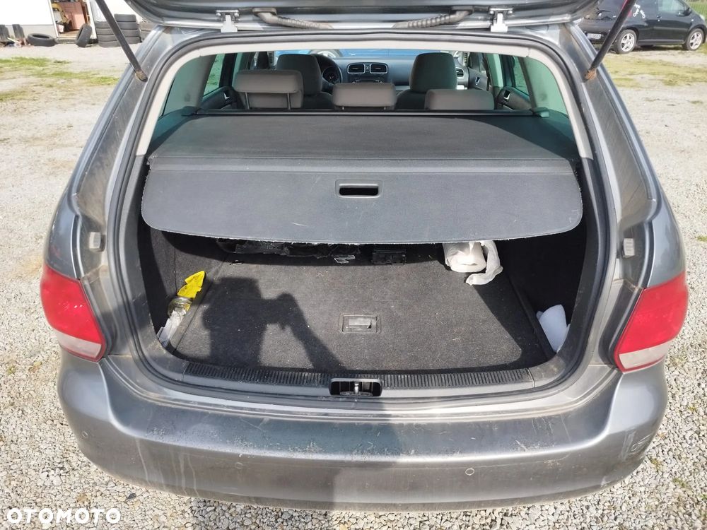 Volkswagen Golf - 23