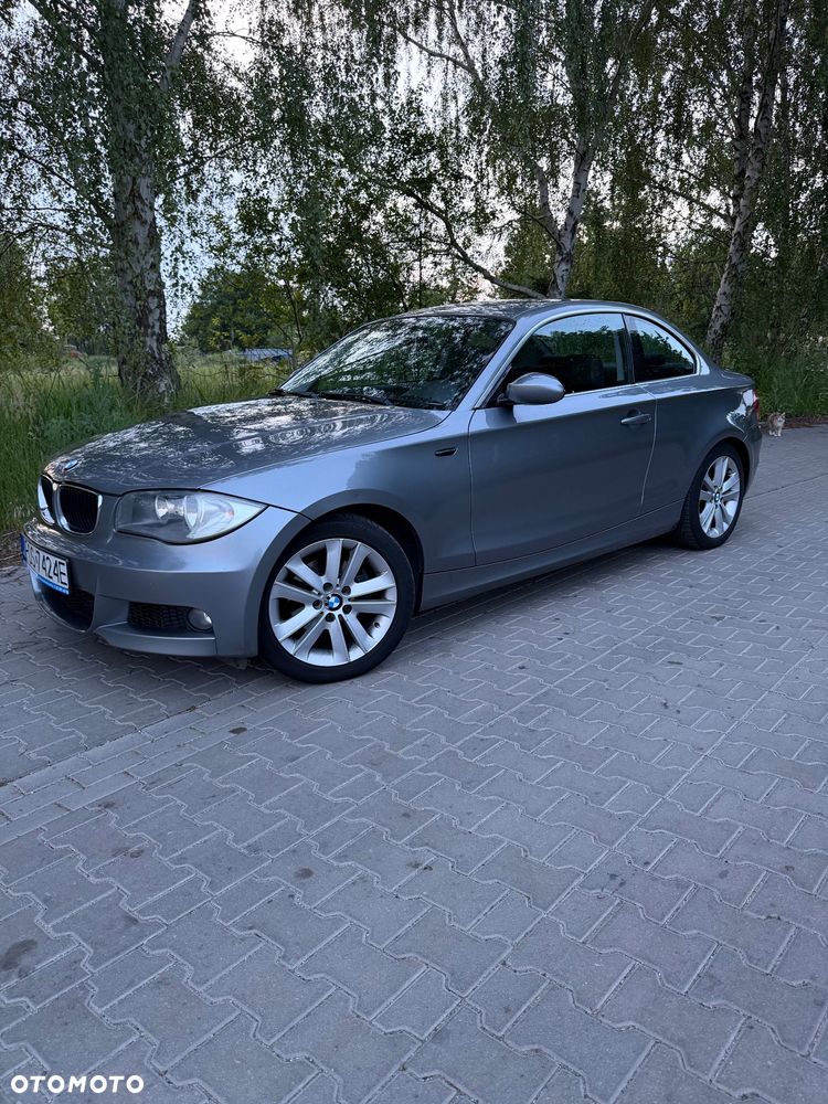 BMW Seria 1 120d DPF - 1