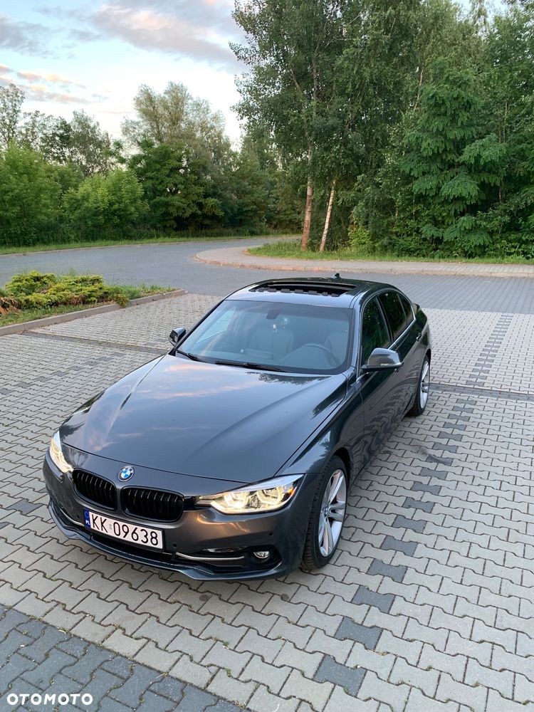 BMW Seria 3 330i GPF xDrive Sport Line Sport - 2