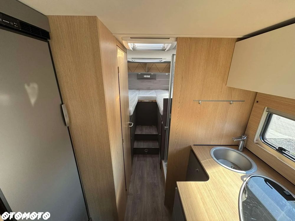 LMC Tourer Lift H730G - Kamper o DMC 3500kg dla 5ciu osób! - 20