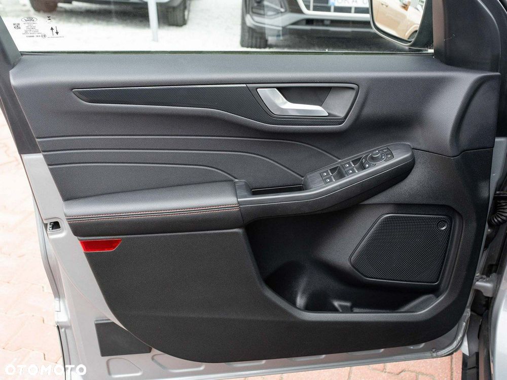 Ford Kuga - 10