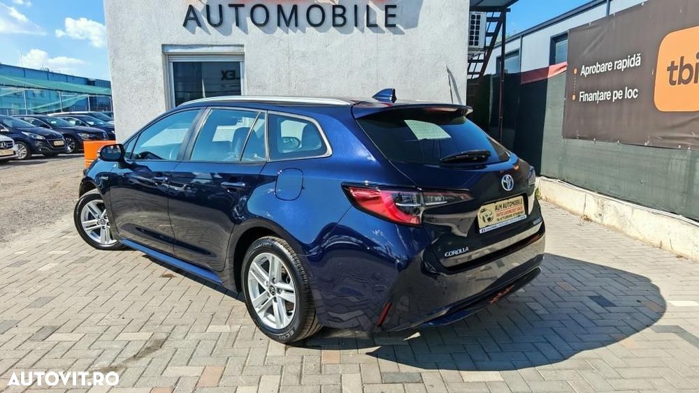 Toyota Corolla - 8