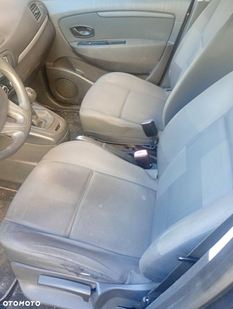 Renault Scenic dCi 110 Expression - 10