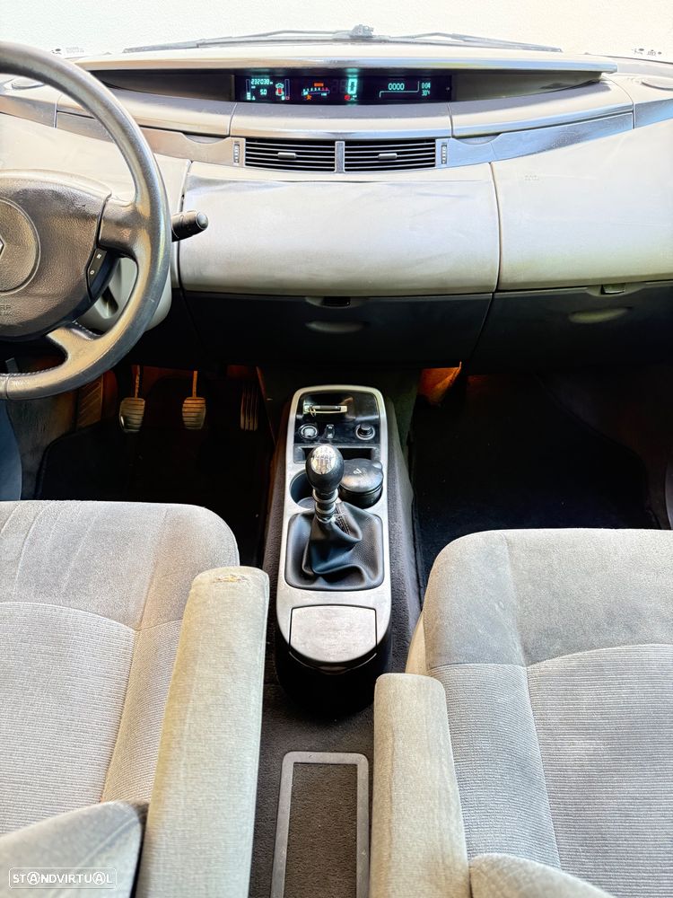 Renault Espace 2.2 dCi Authentique - 22